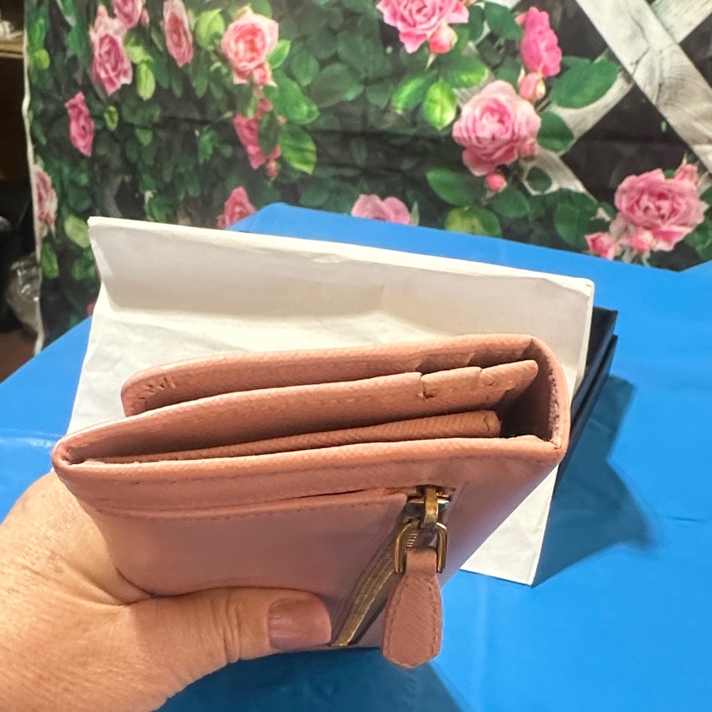 Prada Pink Saffiano Bow Continental Wallet with Gold Logo Box COA - Picture 5 of 14